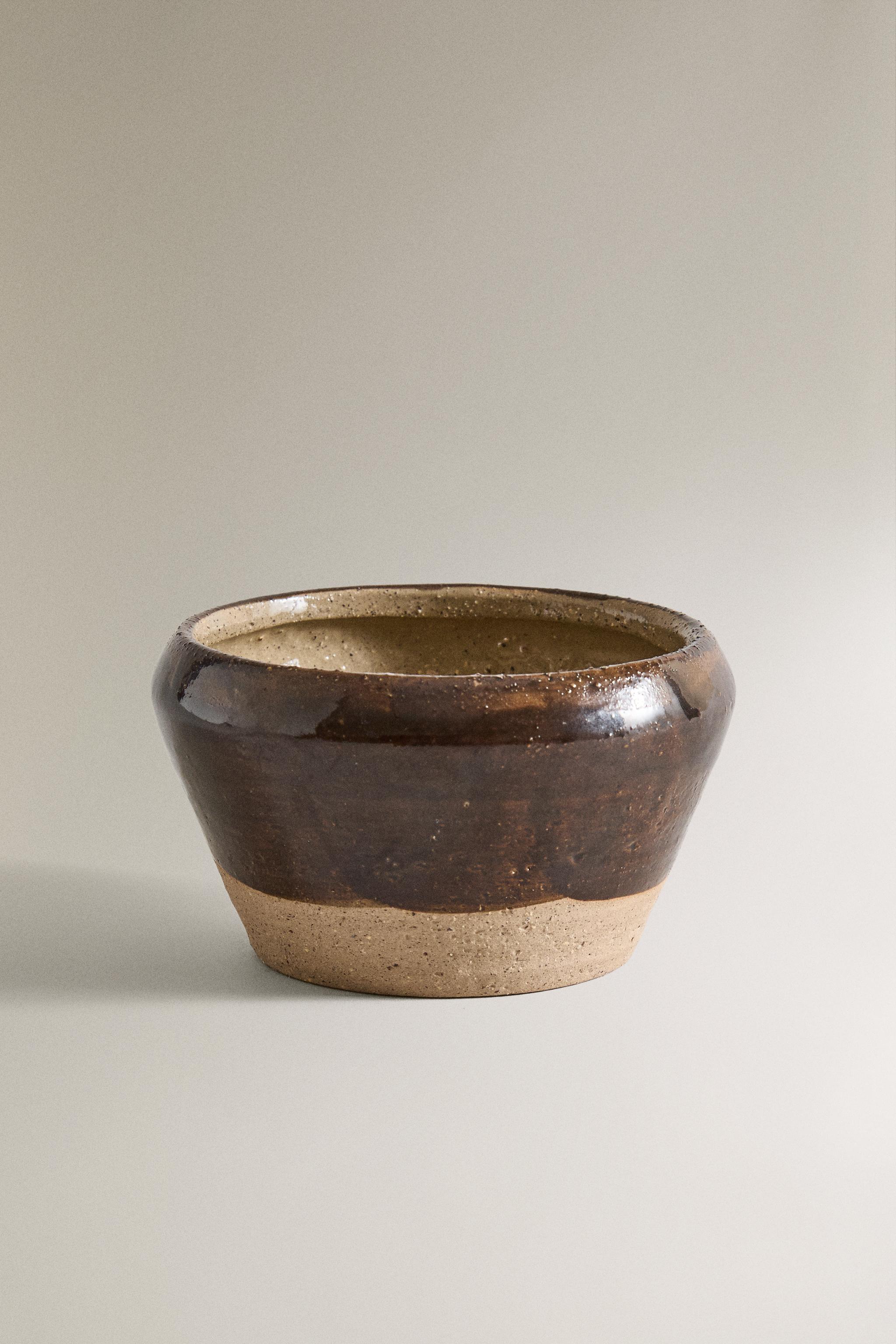 DECORATIVE STONEWARE BOWL
